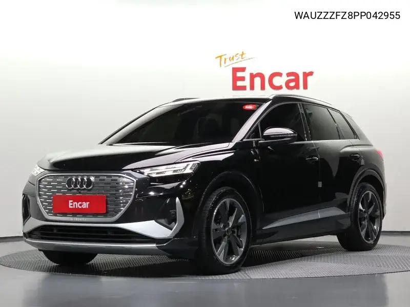 2023 Q4 E-Tron (F4) 40 Premium