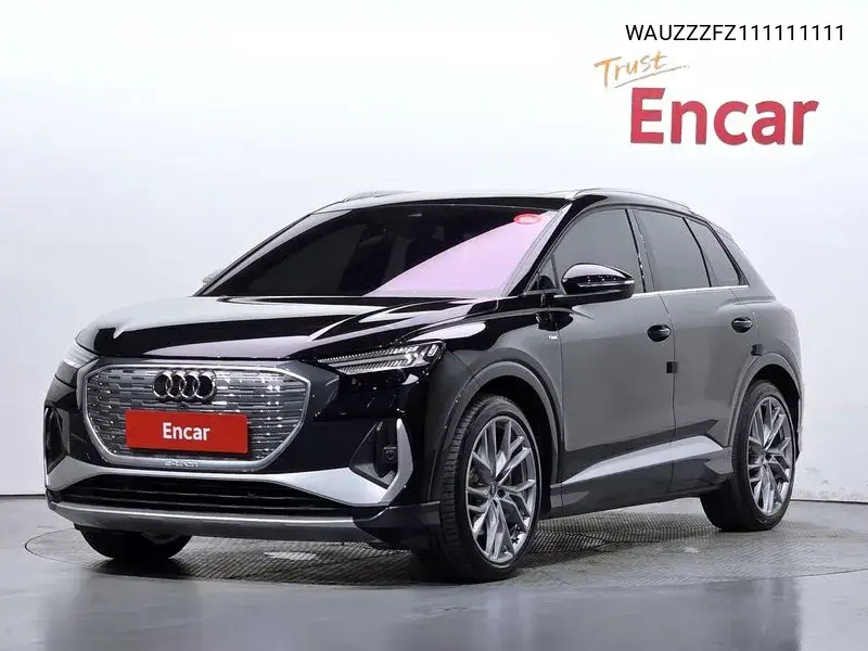 2025 Q4 E-Tron (F4) 45 Premium