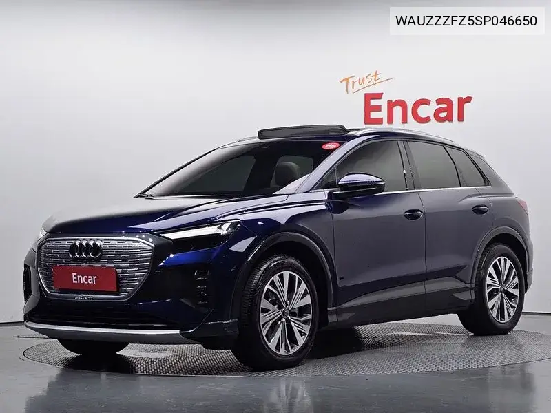 2025 Q4 E-Tron (F4) 45 Premium
