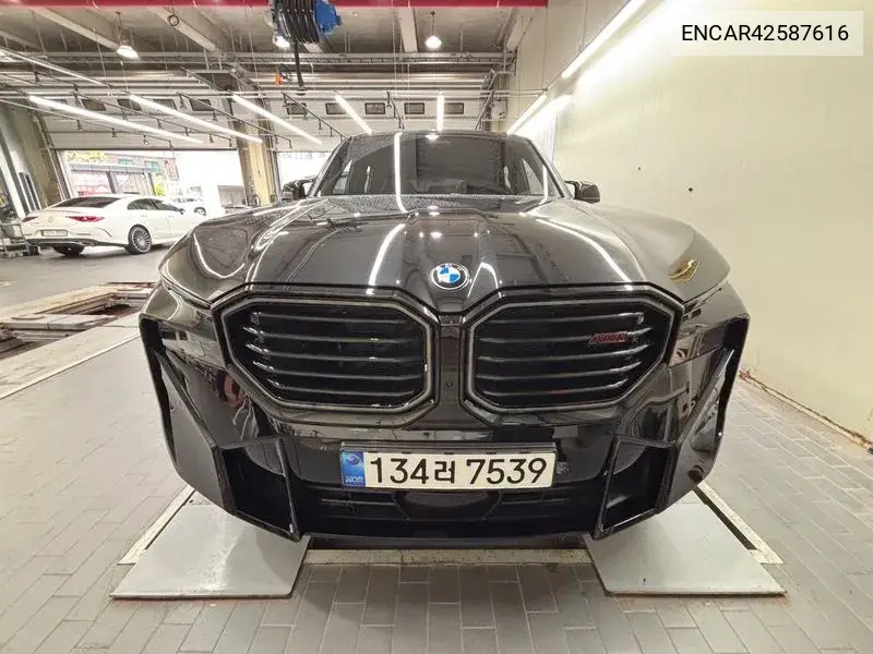 2026 Xm (G09) 4.4 Label
