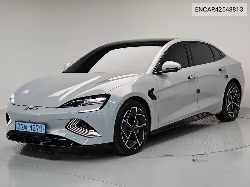 2025 Seal Dynamic Awd