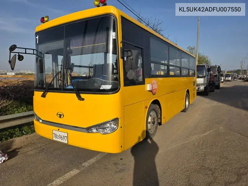 2015 Daewoo Bus-Bs 090 67-Seater