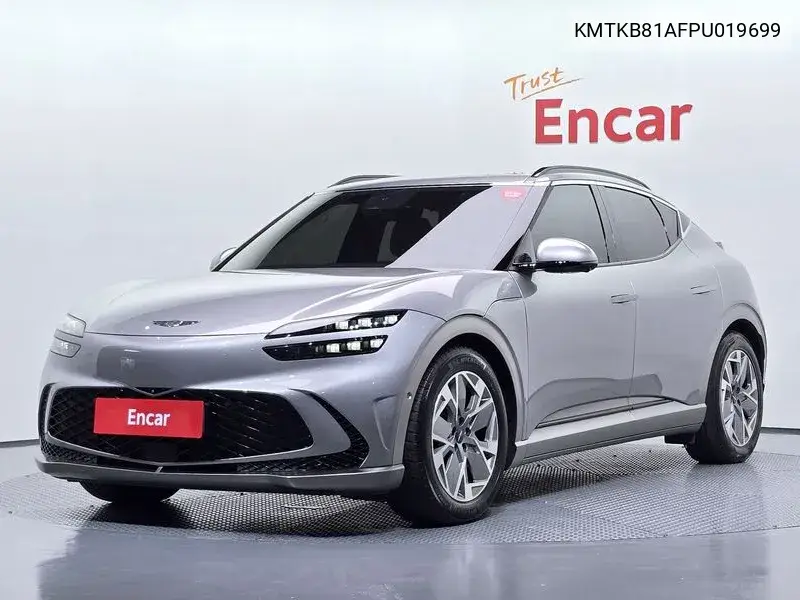 2023 Gv60 Standard