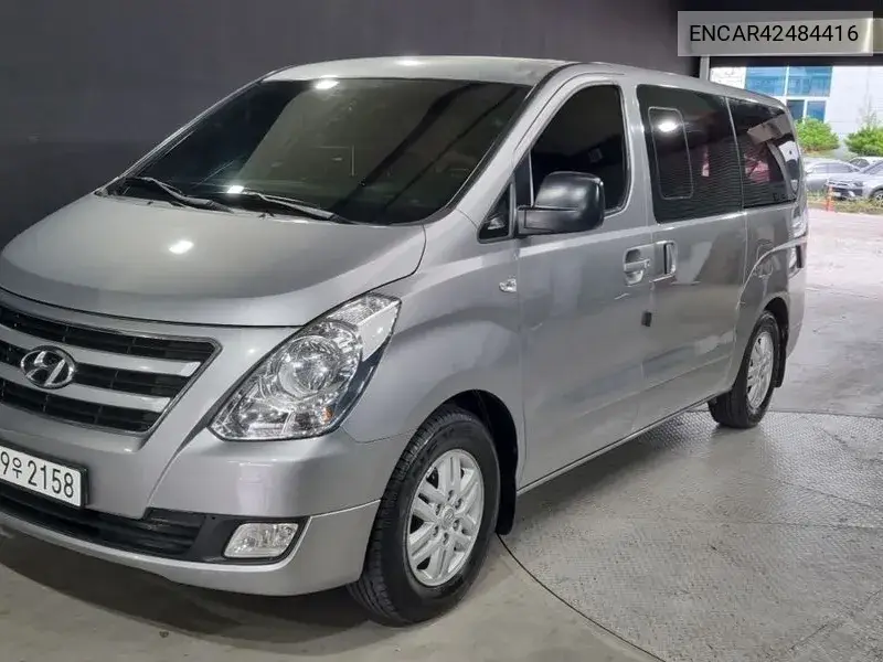 2016 Grand Starex
