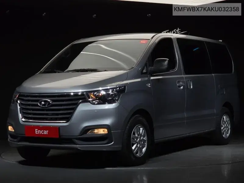 2018 The New Grand Starex Van 3-Seater Smart