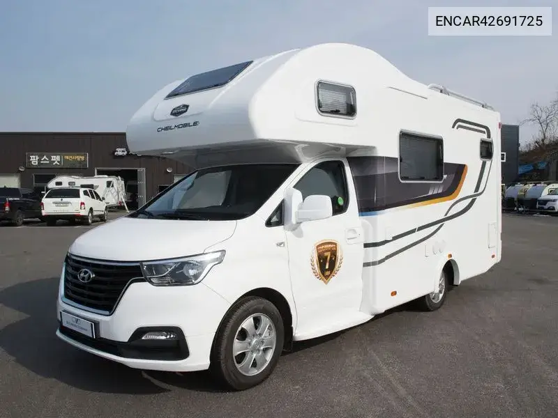 2020 Grand Starex