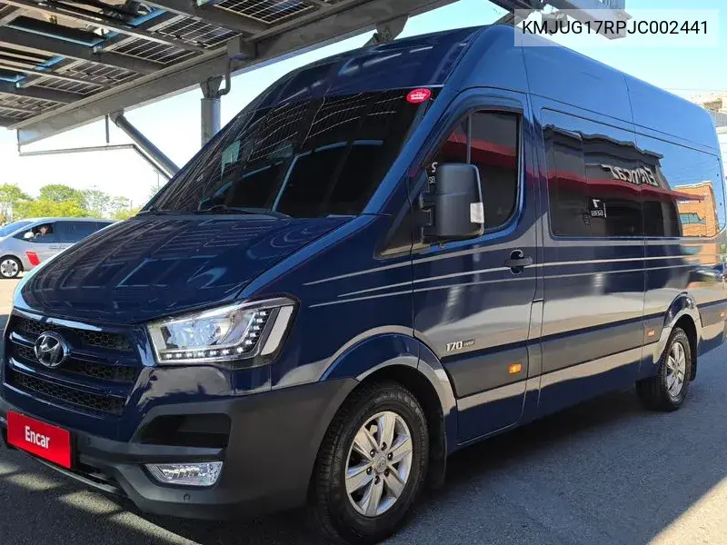 2018 Solati 15-Seater Luxury