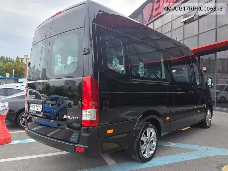 2024 Solati 16-Seater Deluxe