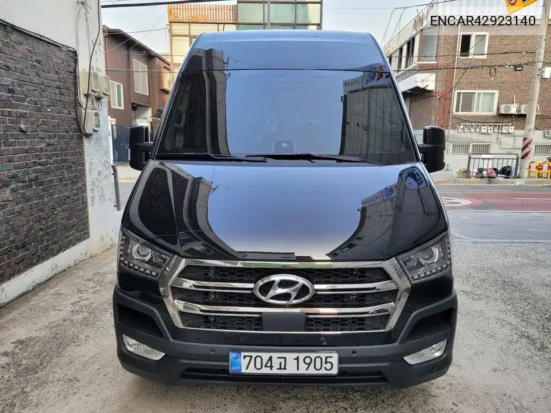 2026 Solati 15-Seater Luxury