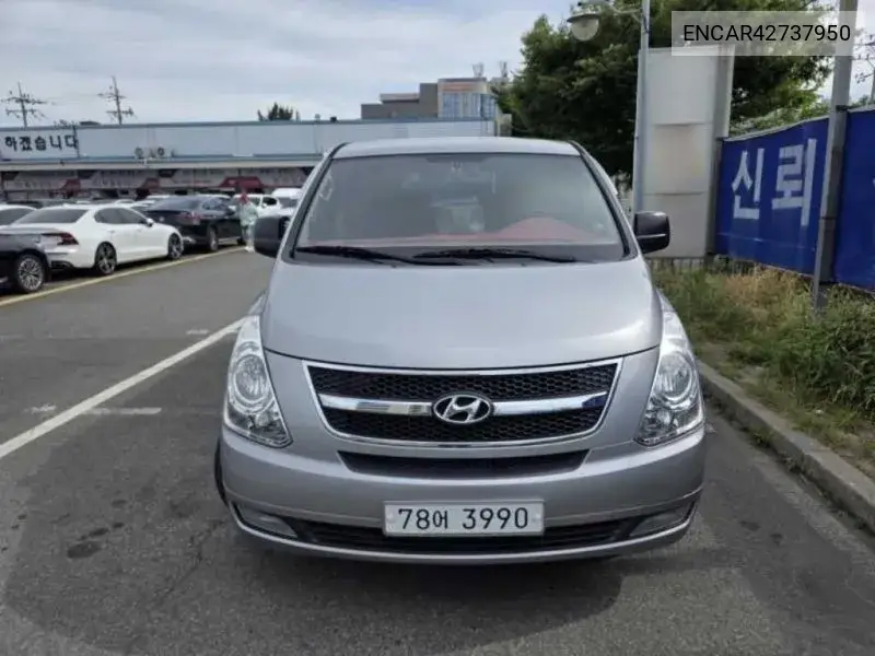 2013 Grand Starex 12-Seater Wagon Cvx Luxury