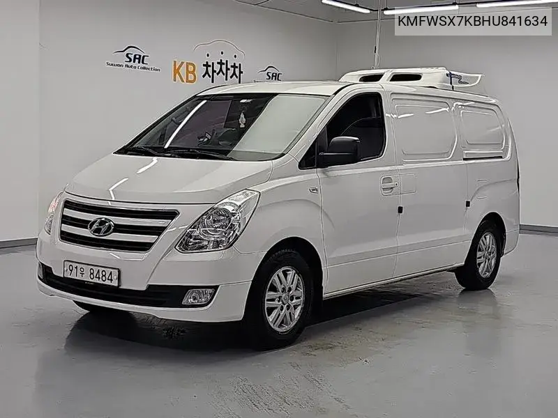 2016 Grand Starex Refrigerated Car