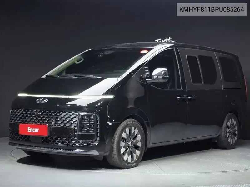 2022 Staria Lounge 9-Seater Inspiration