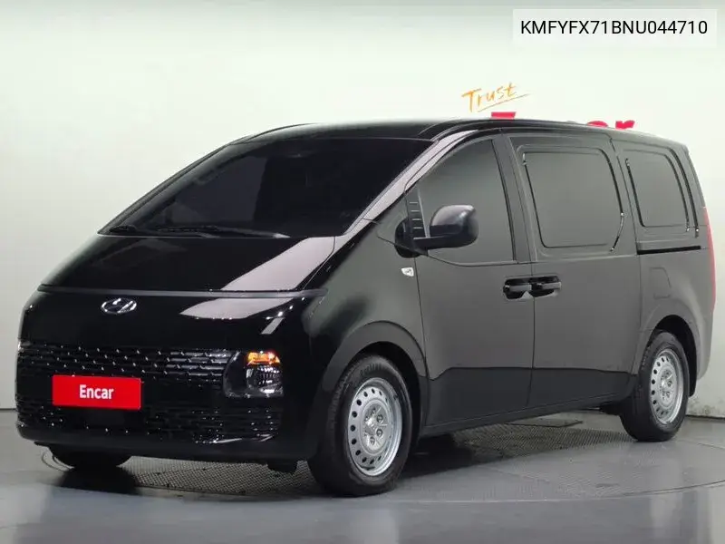 2022 Staria Cargo 3-Seater Smart