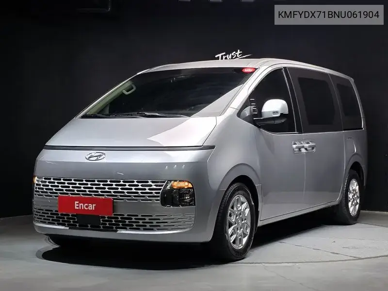 2022 Staria Cargo 3-Seater Modern