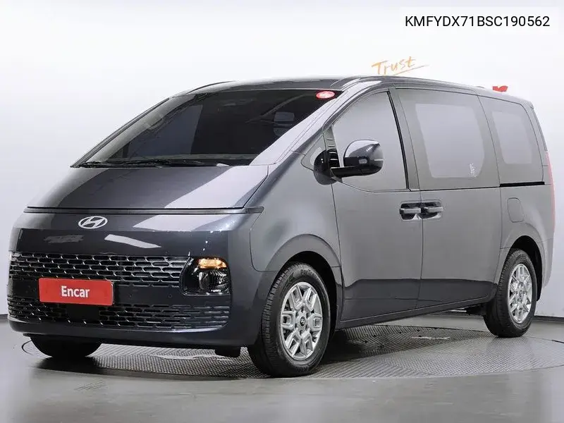 2024 Staria Cargo 3-Seater Modern
