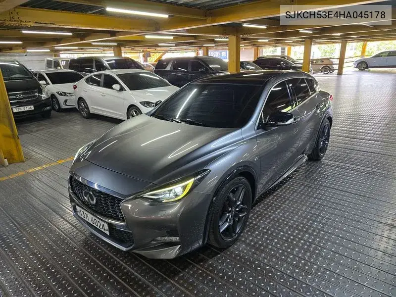 2017 Q30 2.0 Premium