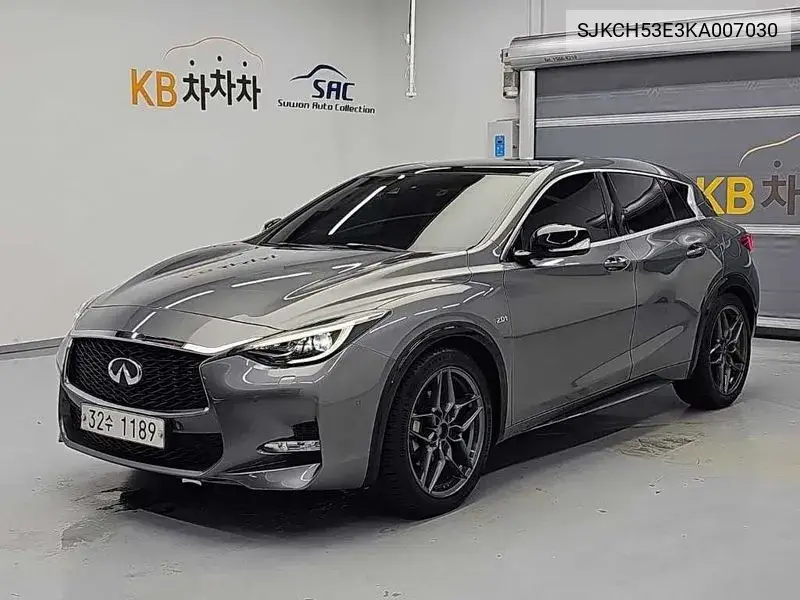2018 Q30 2.0 스포츠 에센셜