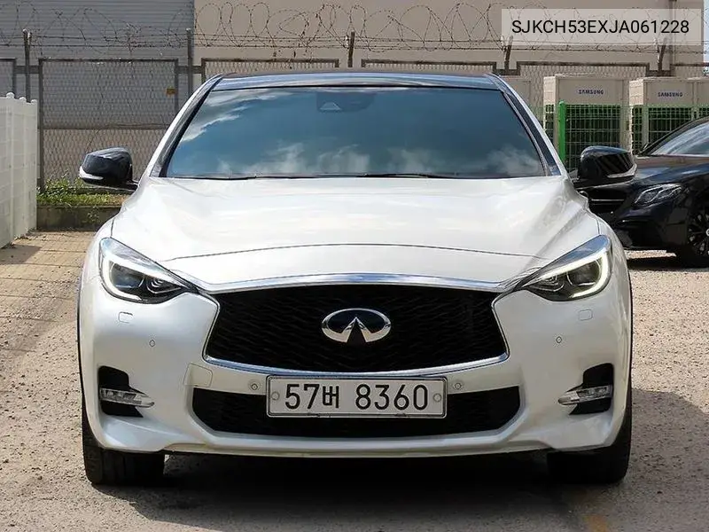2018 Q30 2.0 Premium