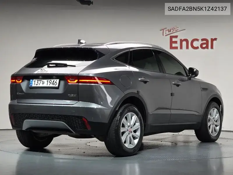 2019 E-Pace D180 S