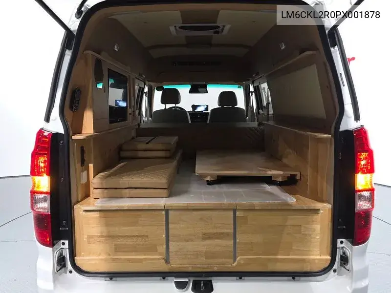 2023 It Van 4-Seater