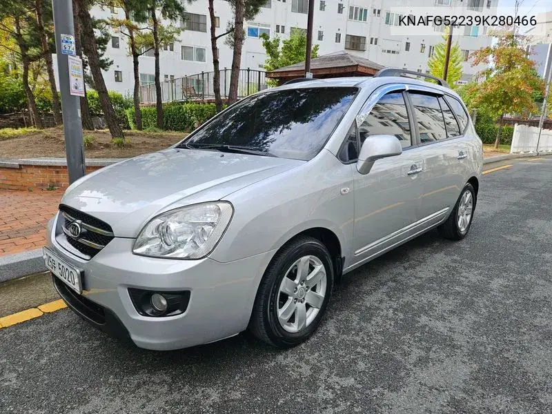 2009 New Carens Lpi 2.0 Glx Top-Of-The-Line Model