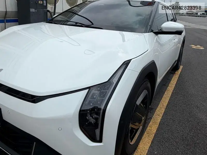 2026 Ev4 Standard 2Wd Earth