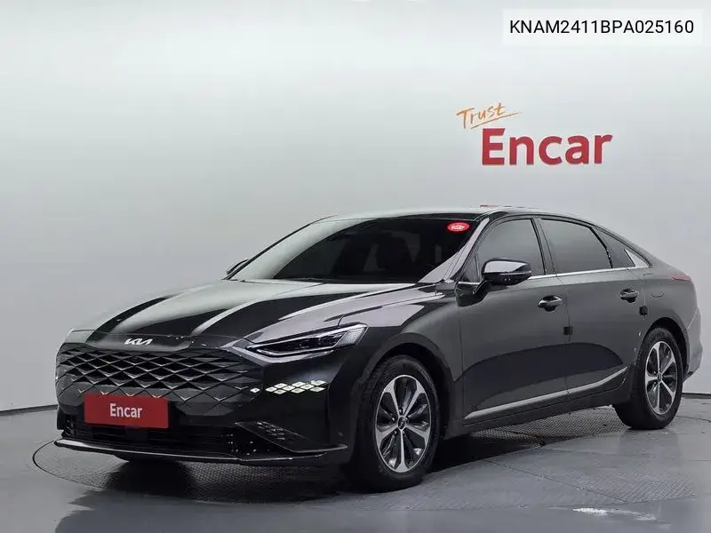 2022 K8 Hybrid Noblesse