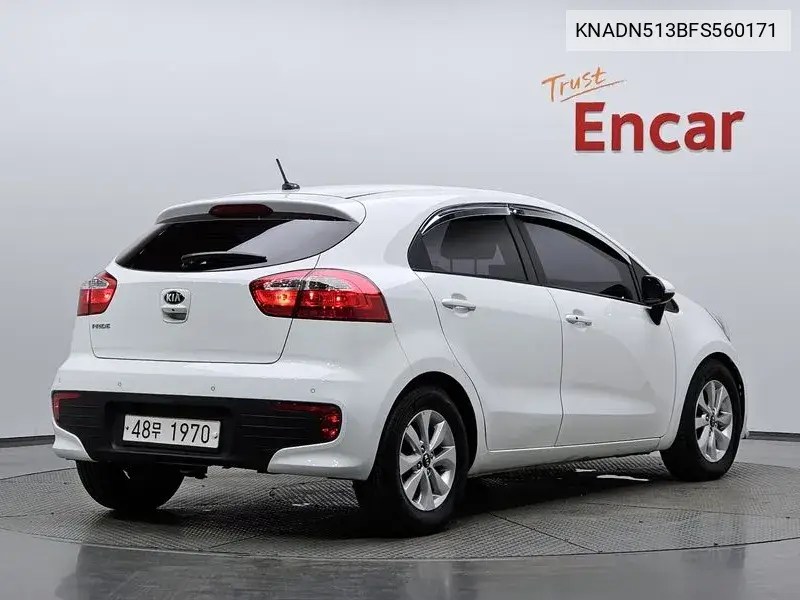 2015 The New Pride 5Dr 1.6 Gdi Luxury
