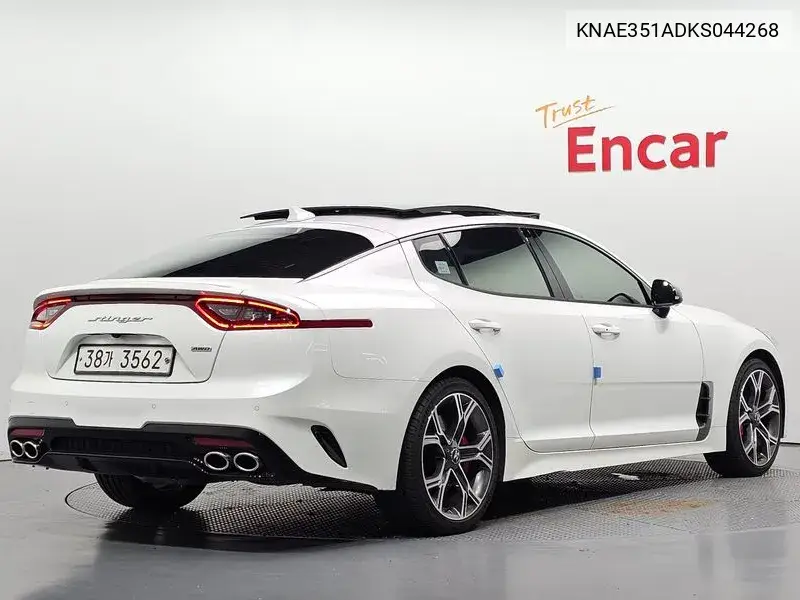 2018 Stinger 2.0 Turbo Awd Platinum