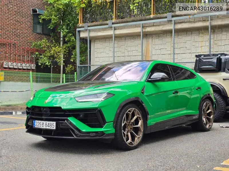 2024 Urus 4.0 V8 Performante