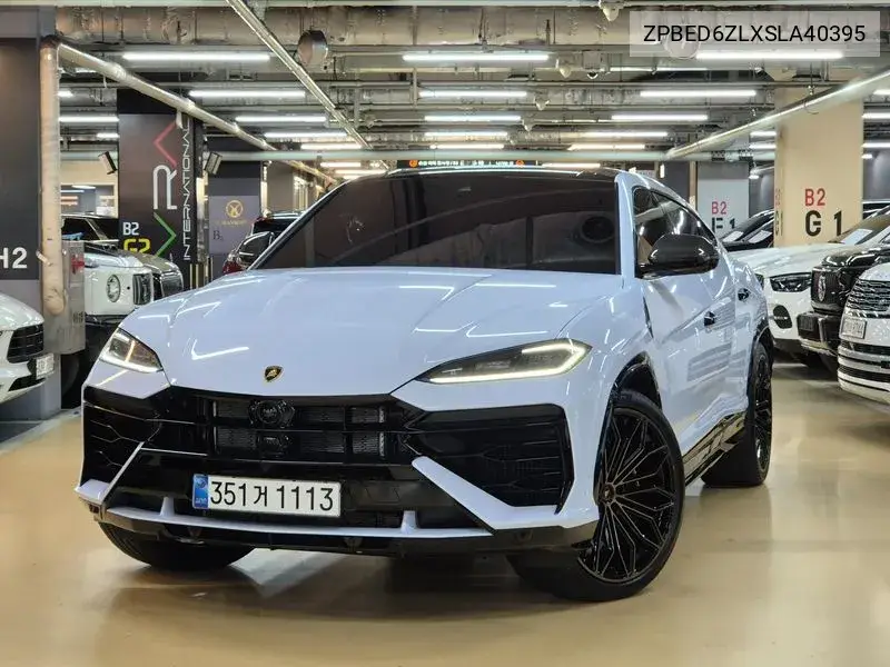 2025 Urus 4.0 V8 Se