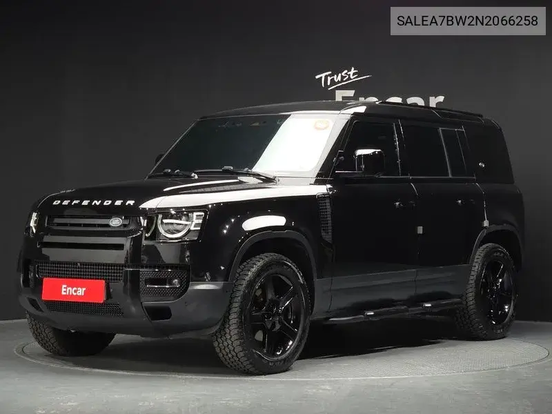 2021 Defender (L663) 110 D250 Se