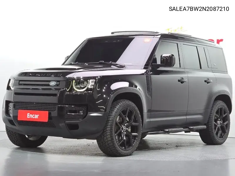 2021 Defender (L663) 110 D300 Hse