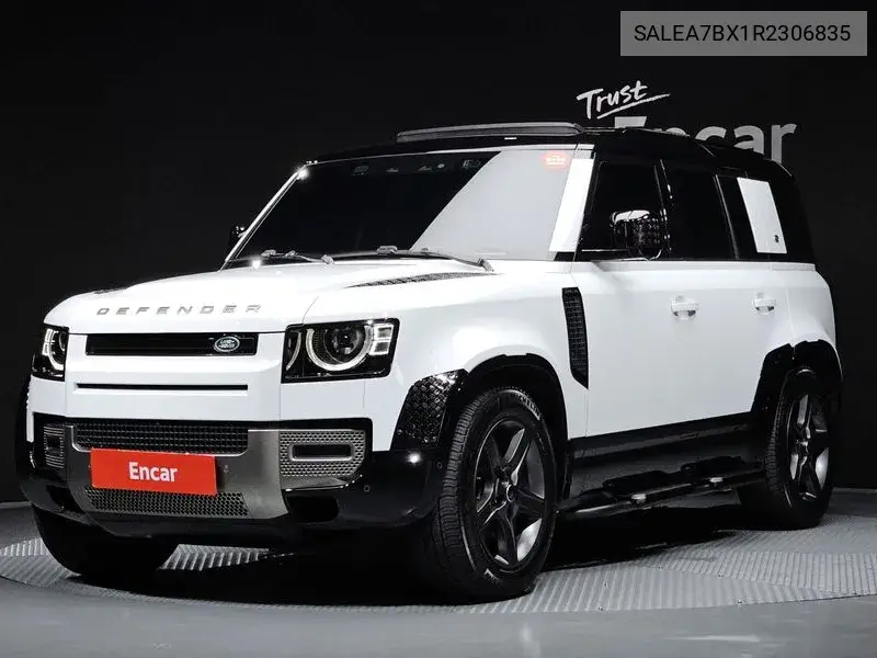 2024 Defender (L663) 110 P300 X-Dynamic Se