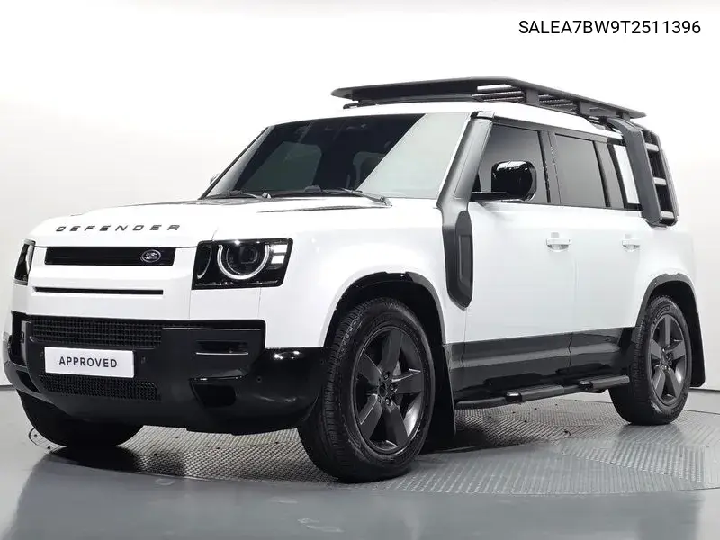 2026 Defender (L663) 110 D300 X-Dynamic Hse