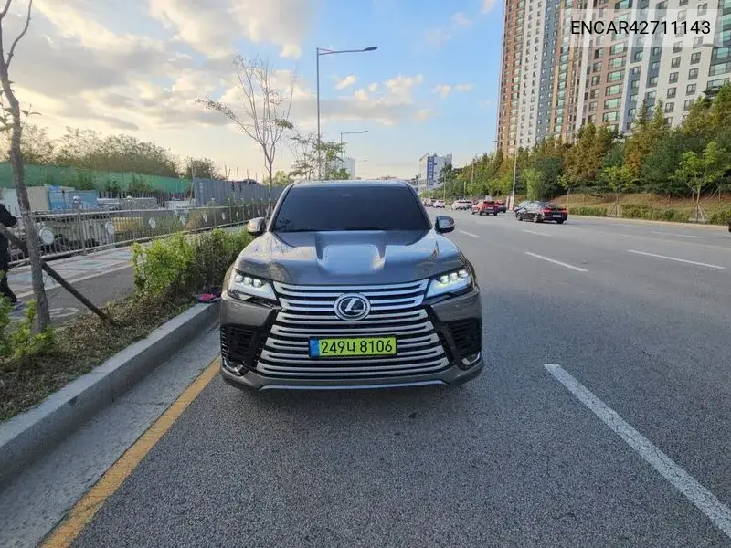2025 Lx 4Th Generation 700H Luxury