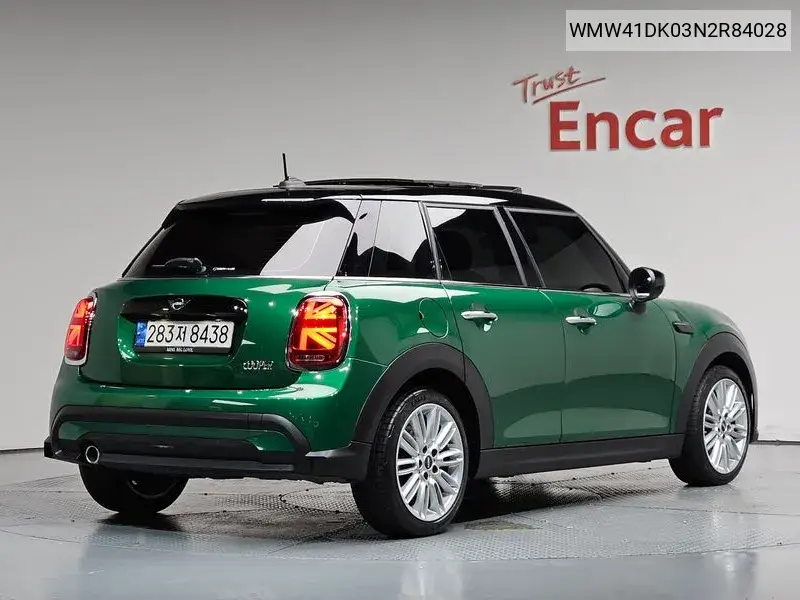 2022 Cooper 5-Door Classic Plus 3Rd Generation