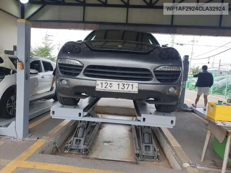 2012 New Cayenne 3.0 Diesel 958