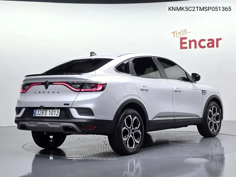 2024 Arcana 1.6 E-Tech Iconic