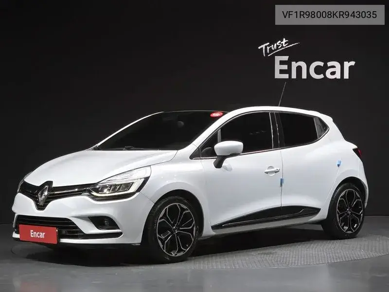2019 Clio Intense Panoramic