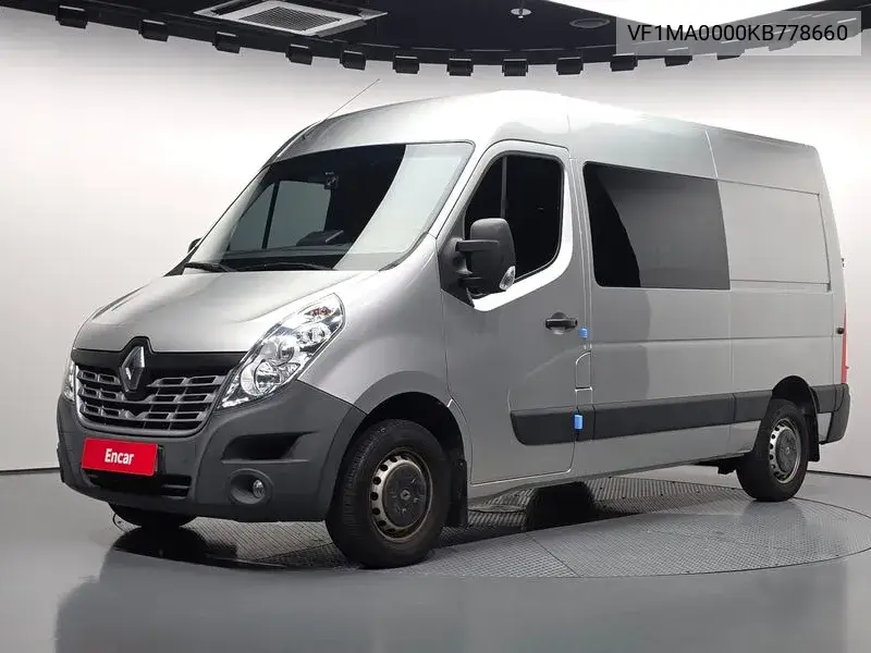 2019 Master 2.3 Van L