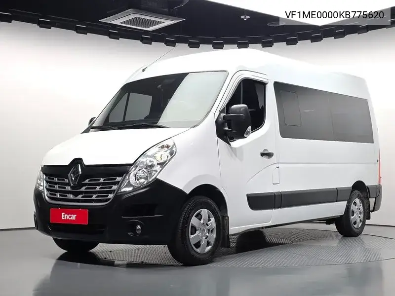 2019 Master 2.3 13-Seater