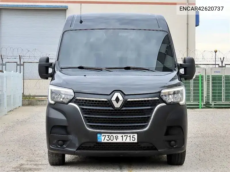 2020 Master 2.3 15-Seater