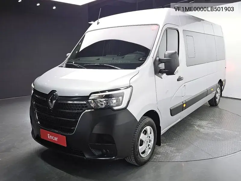 2020 Master 2.3 15-Seater