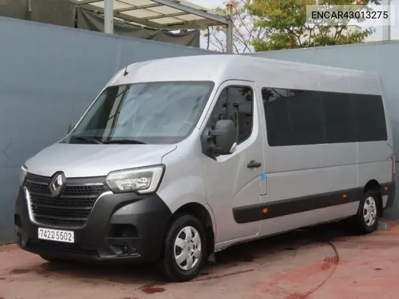 2020 Master 2.3 15-Seater