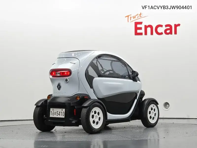 2017 Twizy Cargo (1-Seater + Trunk)