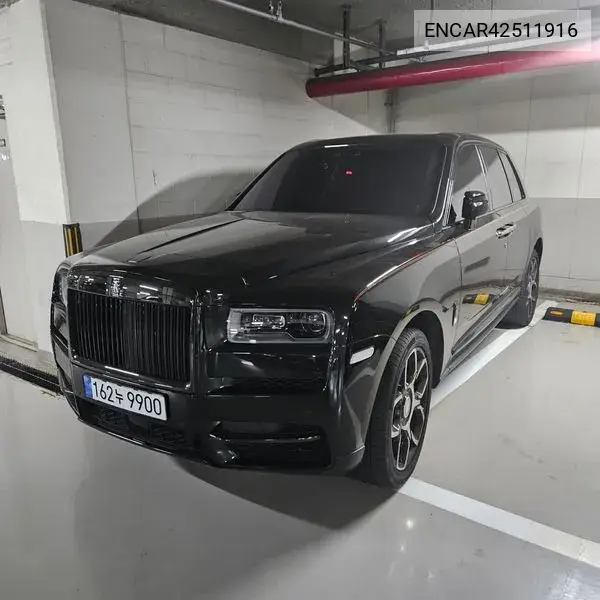2024 Cullinan 6.7 V12 Black Badge