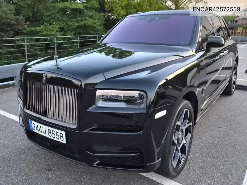 2024 Cullinan 6.7 V12 Black Badge