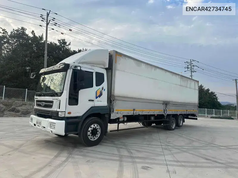 2014 Novus Medium-Sized Truck Royal