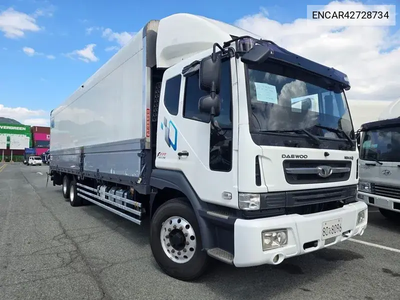2016 Novus Medium-Sized Truck Royal